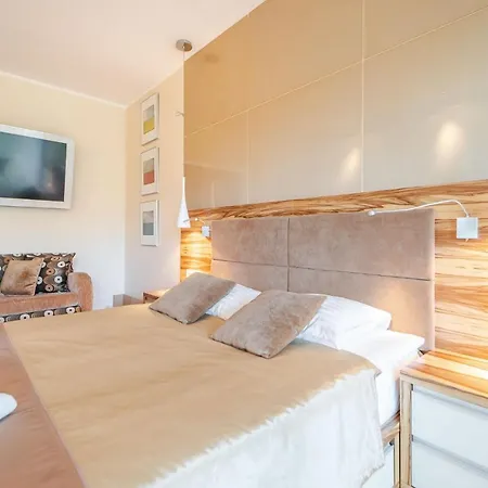 Rent Like - Playa Baltis Iii *